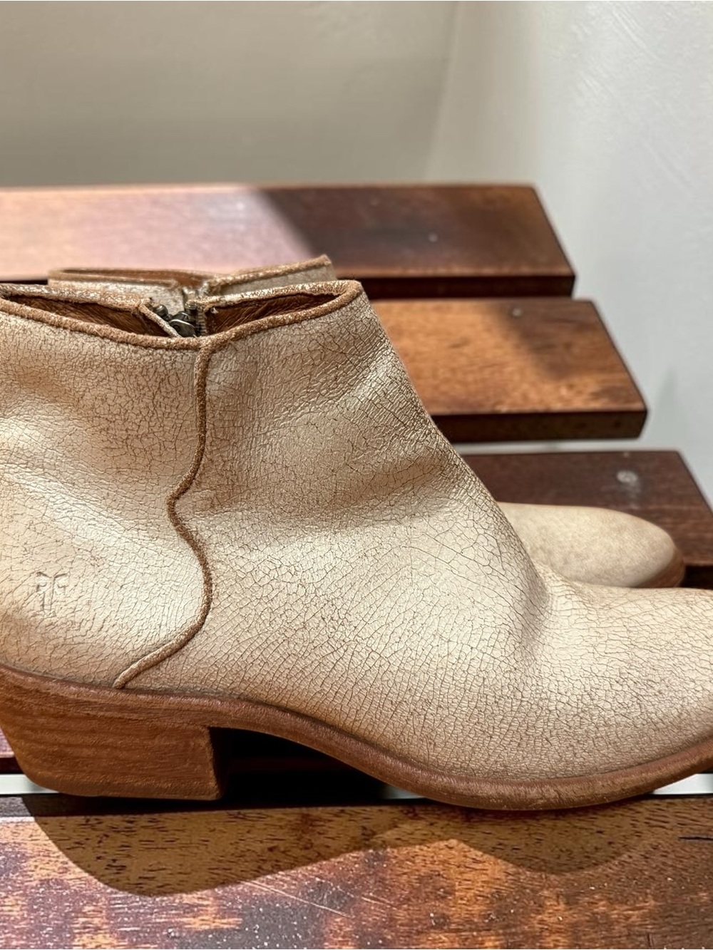 Frye Carson Piping Booties Chelsea Boots Off White EUC